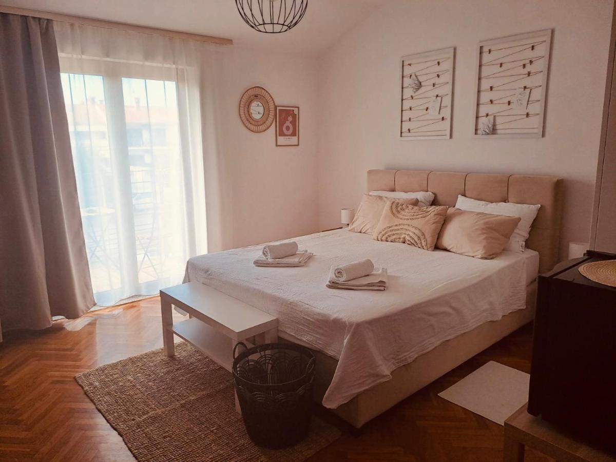 罗维尼 Guests House Dali酒店 外观 照片